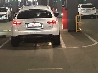 2012 Infiniti FX37 II (S51) Рестайлинг, белый, 2650000 рублей, вид 4