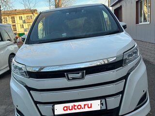 2020 Toyota Noah III (R80) Рестайлинг, белый, 2271000 рублей, вид 2