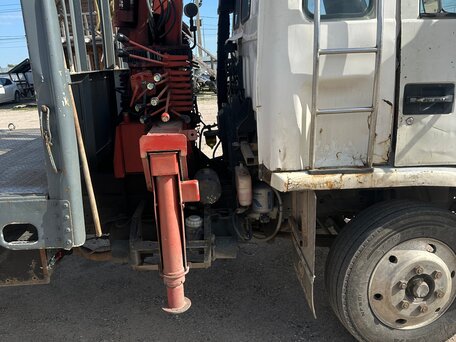 1991 Isuzu Forward (F-Series), белый, 2300000 рублей, вид 5