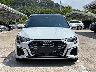 2023 Audi A3 Sportback 35 TFSI IV (8Y), белый, 1470000 рублей, вид 3
