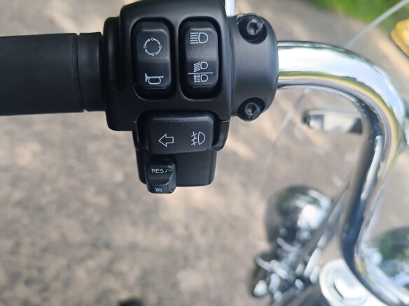 2021 Harley-Davidson Softail Standard, синий, 1570739 рублей - вид 7