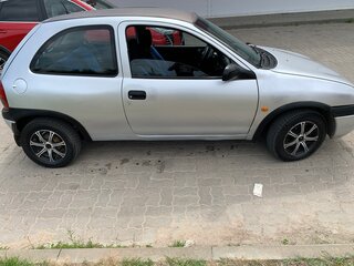2000 Opel Corsa B, серебристый, 132000 рублей, вид 3
