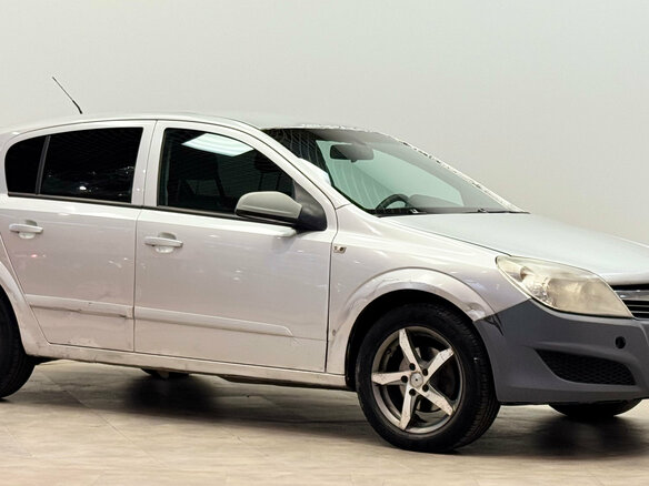 2007 Opel Astra H Рестайлинг, серебристый, 99500 рублей - вид 5