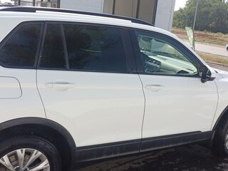 2017 Volkswagen Tiguan II, белый, 2030000 рублей, вид 4