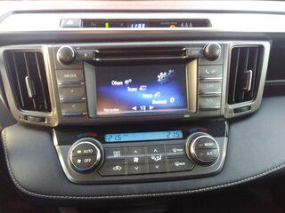 2015 Toyota RAV4 IV (XA40), белый, 1750000 рублей, вид 5