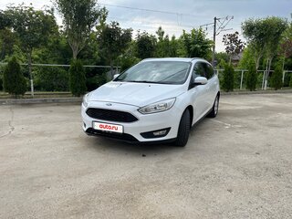 2017 Ford Focus III Рестайлинг, белый, 1100000 рублей, вид 1