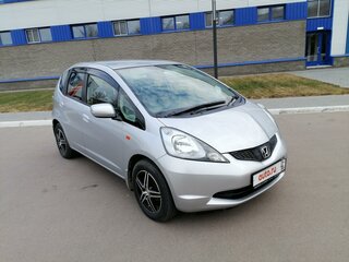 2010 Honda Fit II, серебристый, 999000 рублей, вид 2