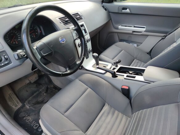 2010 Volvo S40 II Рестайлинг, белый, 700000 рублей - вид 7
