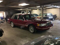 1993 Lincoln Town Car II, красный - вид 1