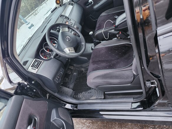 2011 Nissan Tiida I Рестайлинг, чёрный, 660000 рублей - вид 12