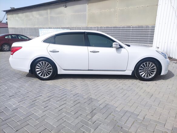 2013 Hyundai Equus II Рестайлинг, белый, 1650000 рублей - вид 3