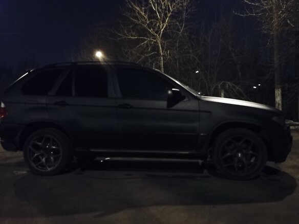 2001 BMW X5 4.4i I (E53), чёрный, 700000 рублей - вид 5