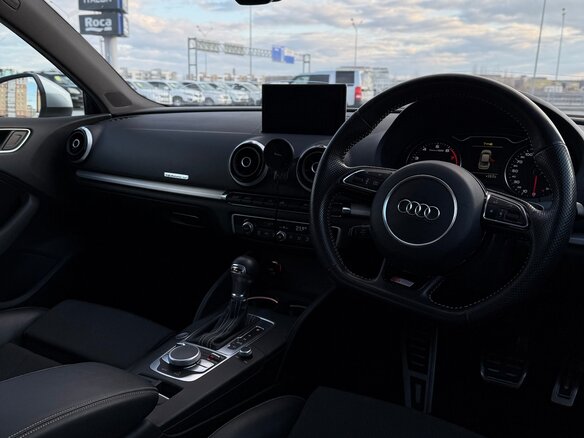 2014 Audi A3 III (8V), серебристый, 2300000 рублей - вид 4