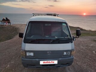 2001 Mazda Bongo Friendee I Рестайлинг, белый, 590000 рублей, вид 3
