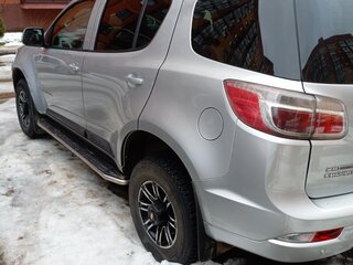 2014 Chevrolet TrailBlazer II, серебристый, 1900000 рублей, вид 3