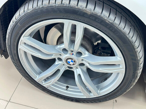 2011 BMW 5 серии 523i VI (F10/F11/F07), белый - вид 24