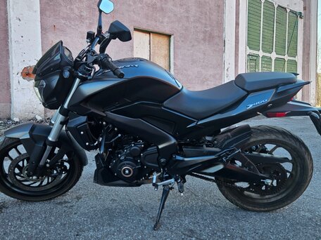 2020 Bajaj Dominar 400, чёрный, 420000 рублей, вид 2