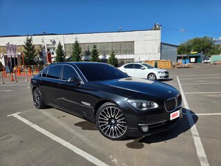 2013 BMW 7 серии Long 750Li xDrive V (F01/F02/F04) Рестайлинг, чёрный, 2270000 рублей, вид 1