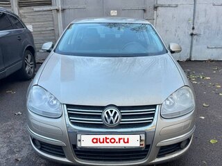 2009 Volkswagen Jetta V, бежевый, 650000 рублей, вид 2