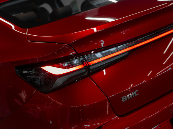 2025 BAIC U5 Plus, красный, 2040000 рублей - вид 24