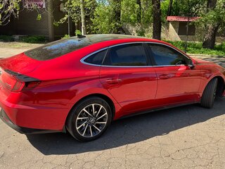 2020 Hyundai Sonata VIII (DN8), красный, 2250000 рублей, вид 4