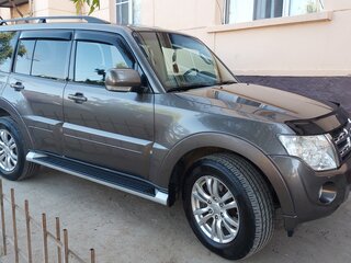 2011 Mitsubishi Pajero IV Рестайлинг 1, коричневый, 2200000 рублей, вид 4