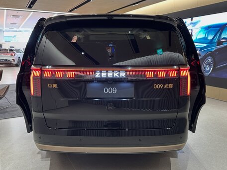 2026 Zeekr 009 108 kWh I Рестайлинг, чёрный, 20400000 рублей, вид 4