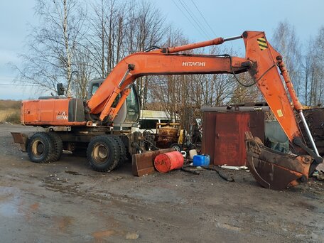 2007 Hitachi ZX180, оранжевый, 5800000 рублей, вид 2