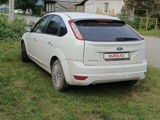 2010 Ford Focus II Рестайлинг, белый, 730000 рублей, вид 5