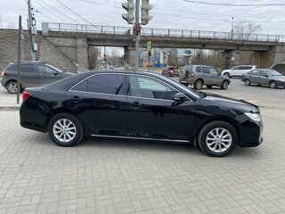 2012 Toyota Camry VII (XV50), чёрный, 1815000 рублей, вид 1