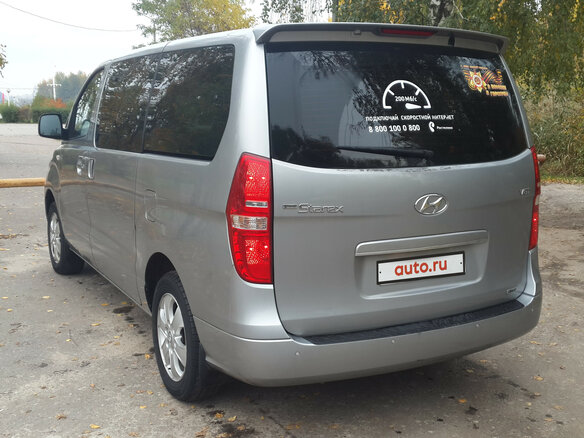 2014 Hyundai Grand Starex, серый, 2500000 рублей - вид 2