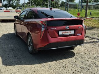 2016 Toyota Prius IV (XW50), красный, 1700000 рублей, вид 5
