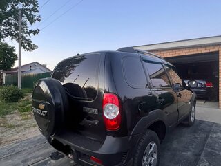2013 Chevrolet Niva I Рестайлинг, чёрный, 599000 рублей, вид 5