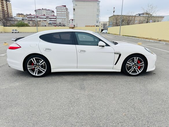 2012 Porsche Panamera Turbo I, белый - вид 3