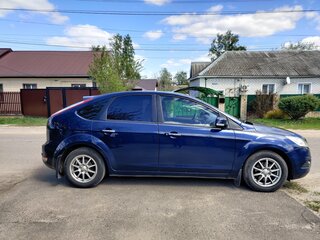 2009 Ford Focus II Рестайлинг, синий, 610000 рублей, вид 3