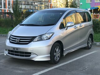 2011 Honda Freed I, серебристый, 980000 рублей, вид 2