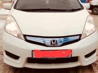 2013 Honda Fit Shuttle I Рестайлинг, белый, 1100000 рублей, вид 1