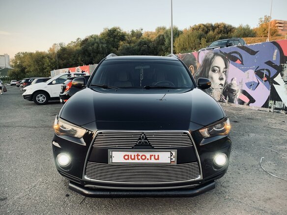 2009 Mitsubishi Outlander II Рестайлинг, чёрный, 1550000 рублей - вид 1