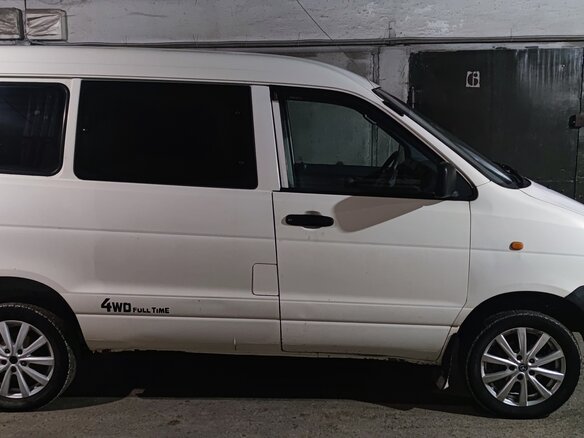 1998 Toyota Lite Ace V, белый, 550000 рублей - вид 1