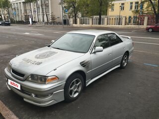1997 Toyota Mark II VIII (X100), серый, 700000 рублей, вид 1