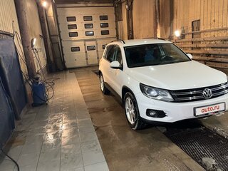 2012 Volkswagen Tiguan I Рестайлинг, белый, 1650000 рублей, вид 2