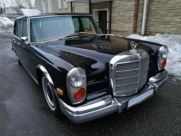 1970 Mercedes-Benz W100, чёрный