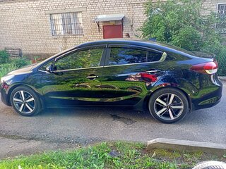 2017 Kia Cerato III Рестайлинг (Classic), чёрный, 1380000 рублей, вид 3
