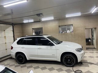 2011 BMW X5 50i II (E70) Рестайлинг, белый, 1950000 рублей, вид 2