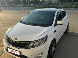 2014 Kia Rio 4-speed III, белый, 1300000 рублей, вид 2