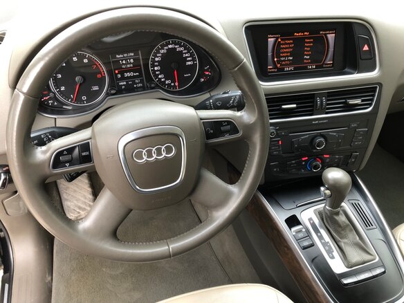 2010 Audi Q5 I (8R), чёрный - вид 17