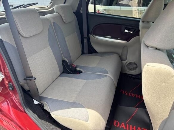 2022 Daihatsu Cast I, красный - вид 18