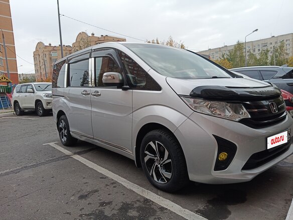 2015 Honda Stepwgn V, серебристый, 3600000 рублей - вид 16