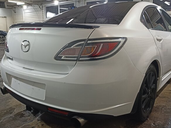 2011 Mazda 6 II (GH) Рестайлинг, белый, 890000 рублей - вид 14