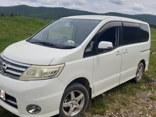 2010 Nissan Serena III (C25), белый, 1240000 рублей, вид 1